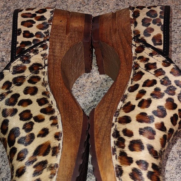 Clogs - Picture 6 of 8